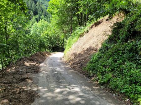 Udor na cesto v Bači pri Podbrdu (Boštjan Uršič)-1800